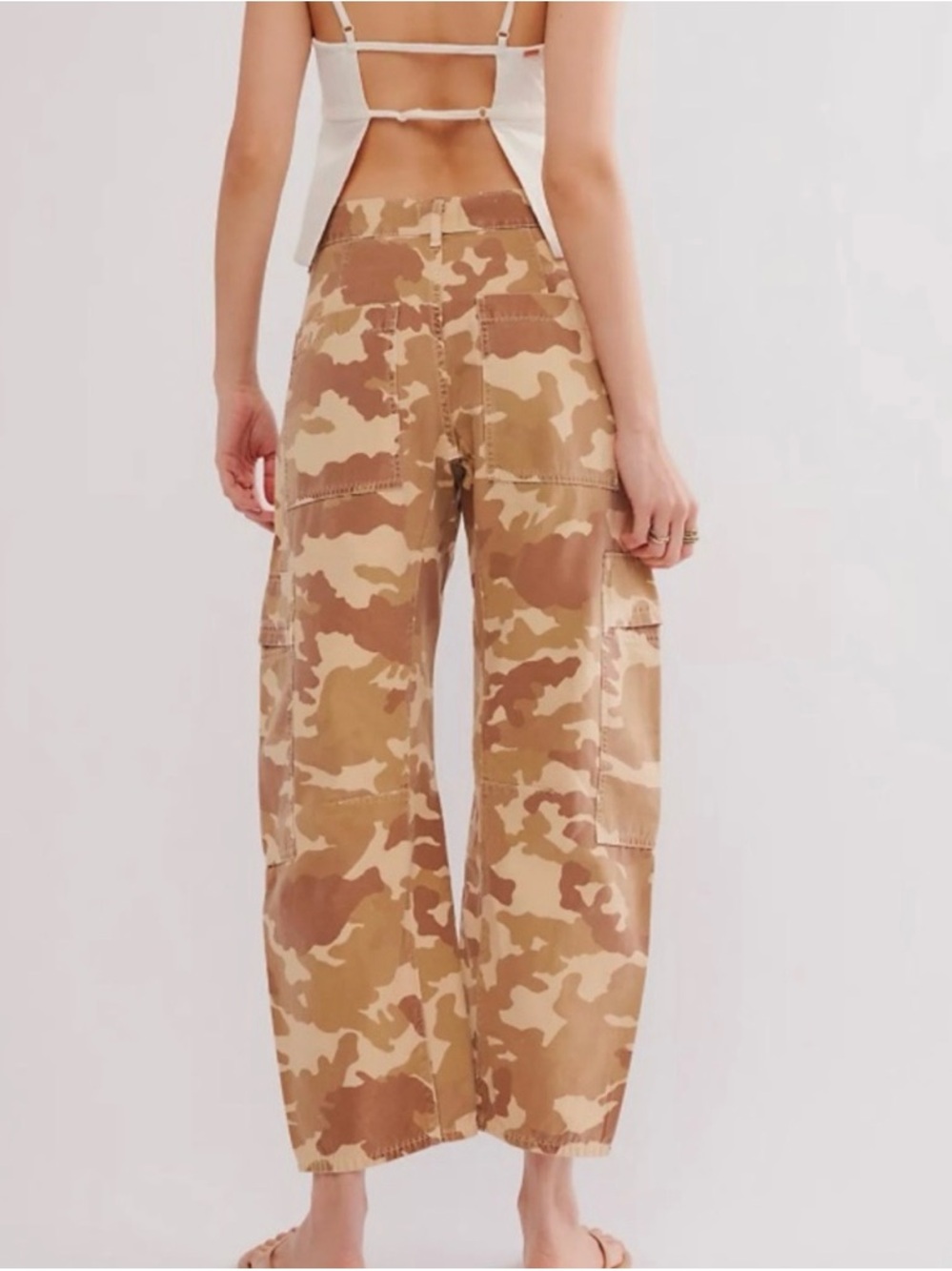 Citizens Of Humanity Marcelle Cargo Pants Sand Combo - Picture 2 of 5